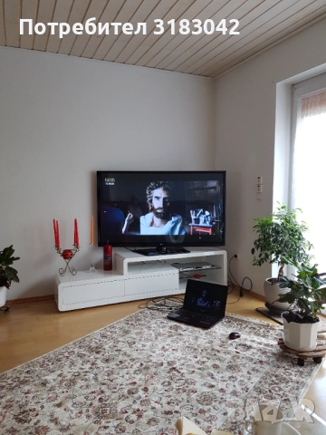 ТВ шкаф висококачествен бял гланц, снимка 1