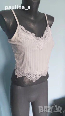 Три различни броя / Марков потник с дантела "women secret", "Romwe" и "H&M" , снимка 9 - Корсети, бюстиета, топове - 45108447