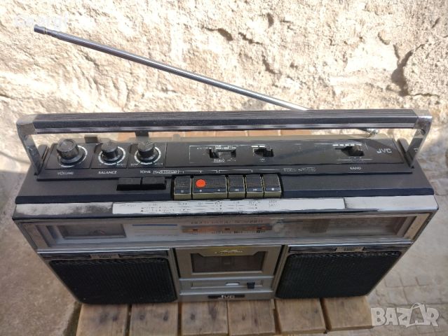 JVC RC-646 радио касетофон , снимка 4 - Радиокасетофони, транзистори - 46230395