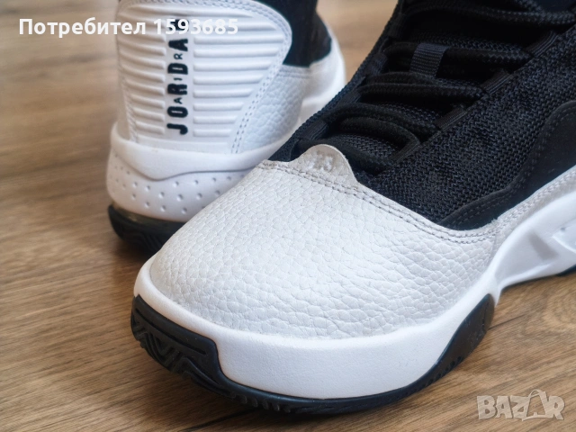 Nike Air Jordan Max Aura 2 36.5 (CN8094-100) – нови, оригинални, снимка 4 - Кецове - 54017035