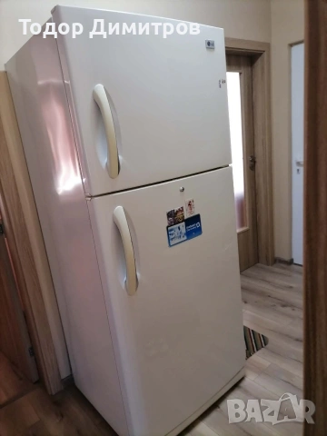 Продавам хладилник с фризер LG, снимка 5 - Хладилници - 53125603