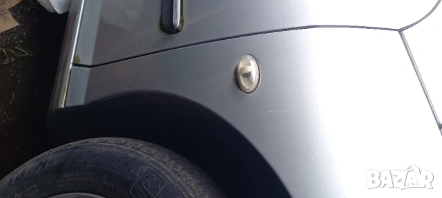 Десен калник Peugeot 407, снимка 3 - Части - 53658824