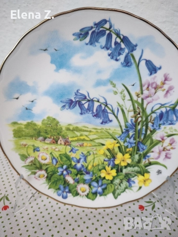 Три красиви декоративни чинии Royal Albert - As the seasons unfold, снимка 8 - Декорация за дома - 52917431