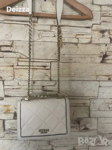Чанта на Guess, снимка 5 - Чанти - 49857413