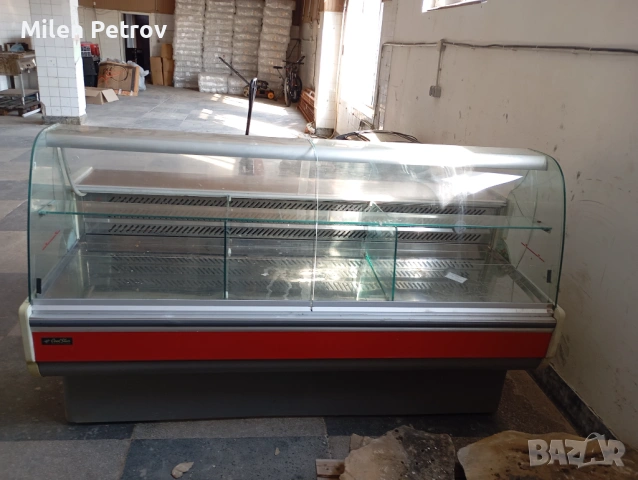 Продавам хоризонтална хладиълна витрина