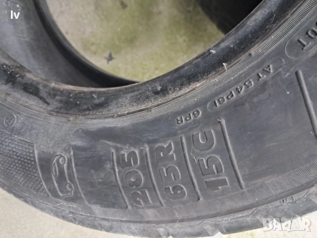Бусови гуми 205/65/15 С - 2 бр , снимка 3 - Гуми и джанти - 52978477