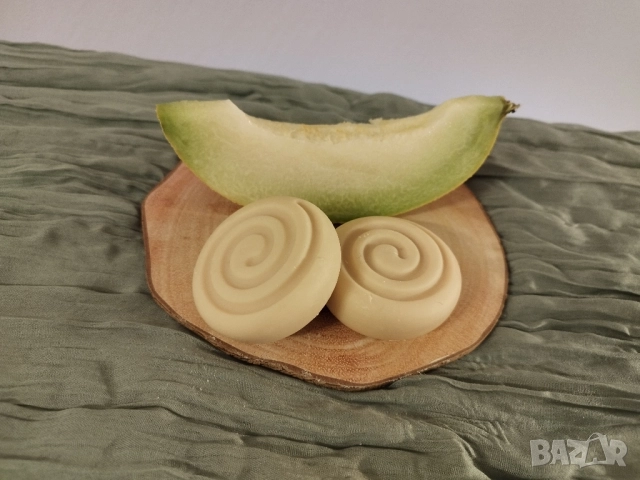 Натурален сапун "Пъпеш", снимка 2 - Козметика за тяло - 52294257