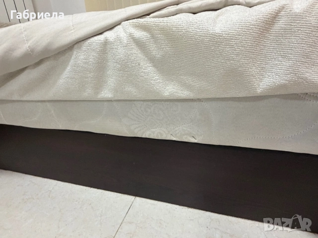 Спалня с допълнителен топ матрак , снимка 2 - Спални и легла - 53436119