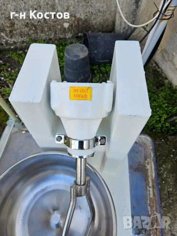 Тестомесачка Турция вилична Трифазна 20 литра 10кг., снимка 5 - Обзавеждане на кухня - 53684043