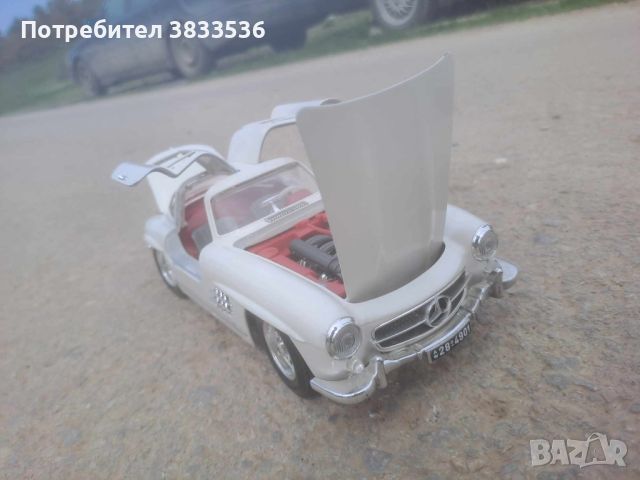 Mercedes Benz Бял цвят.Burago 1954г. 300 SL мащабен 1:18 модел ретро автомобил, снимка 2 - Колекции - 45080415