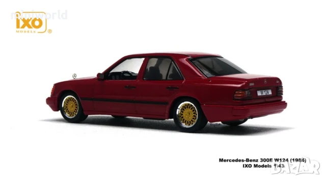 Mercedes-Benz 300E W124 1984 - мащаб 1:43 на IXO models моделът е нов в PVC дисплей-кейс, снимка 13 - Колекции - 50011604