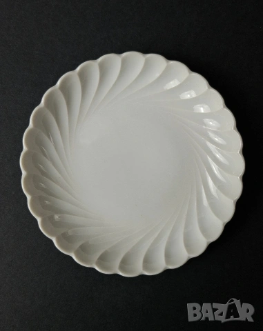 Две порцеланови чаши за кафе с подложни чинии - Nymphenburg, снимка 3 - Чаши - 53726224