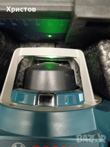 Професионален ротационен лазер Bosch GRL 300 HVG Professional. , снимка 3 - Измервателни инструменти - 54050919