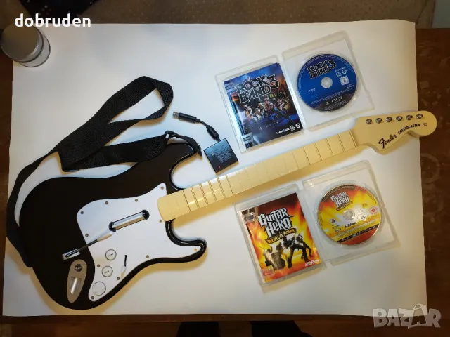 Китара Fender Stratocaster + Guitar Hero WT + Rockband 3 за Sony Playstation 3 PS3, снимка 7 - Игри за PlayStation - 47901225