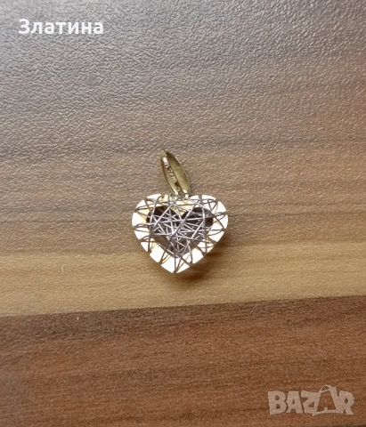 Златна висулка , снимка 2 - Колиета, медальони, синджири - 53521288