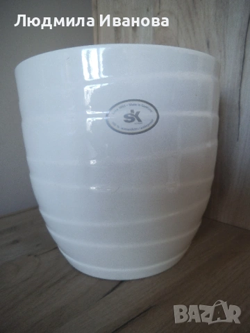 Саксии - керамични, пластмасови