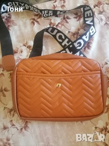 Нова Кожена Дамска Чанта , снимка 5 - Чанти - 53434933