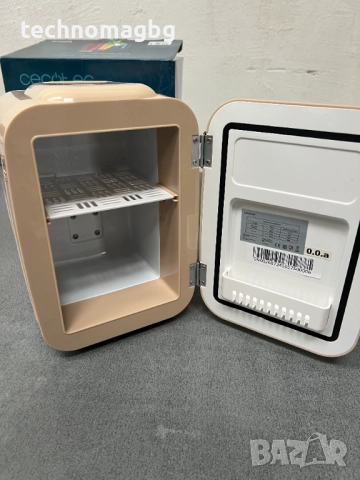 Мини хладилник Cecotec Bolero MiniCooling 4L , 12V / 220V, снимка 5 - Хладилници - 52184511