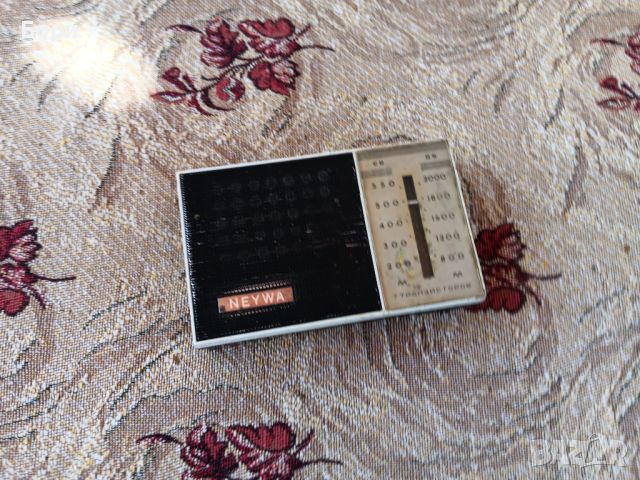 Радио NEYWA 1975г СССР, снимка 5 - Радиокасетофони, транзистори - 45313408