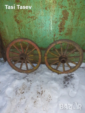 Колела от дървена каруца