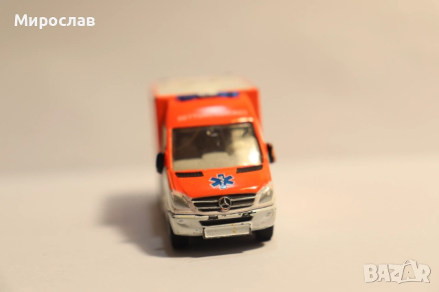 SIKU 1:87 H0 MERCEDES SPRINTER  ЛИНЕЙКА МОДЕЛ КОЛИЧКА, снимка 3 - Колекции - 52931666