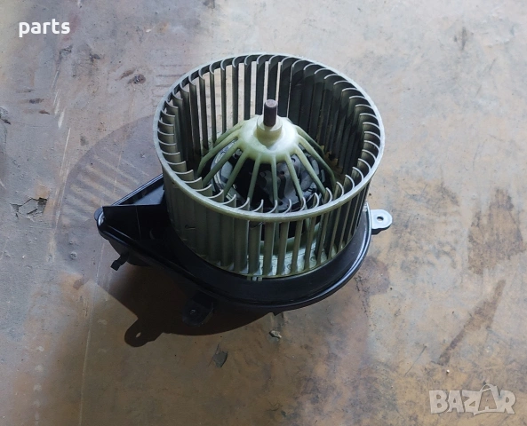 Вентилатор Парно Рено Лагуна 1 - BEHR 2387901, снимка 4 - Части - 54203069