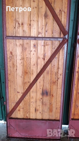 Продавам двукрила плътна врата от винкел, ламарина и чамова ламперия, снимка 7 - Входни врати - 54196557