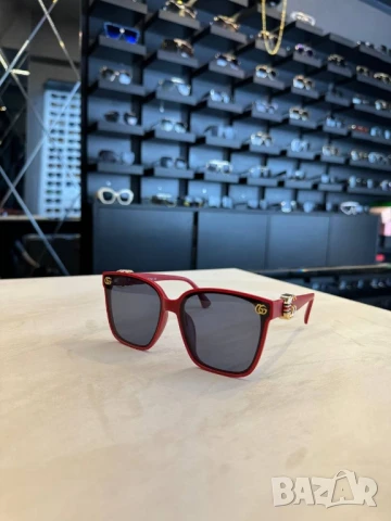 очила с черен обикновен калъф versace gucci ray ban , снимка 11 - Слънчеви и диоптрични очила - 51291909