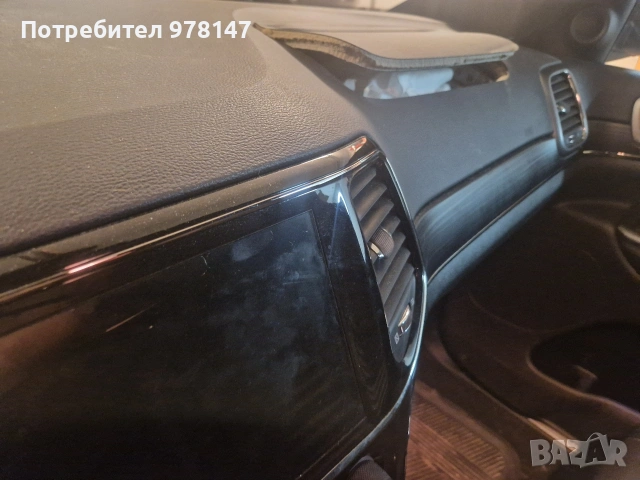табло и еърбег grand cherokee limited x 2020 за ремонт, снимка 5 - Части - 53933130