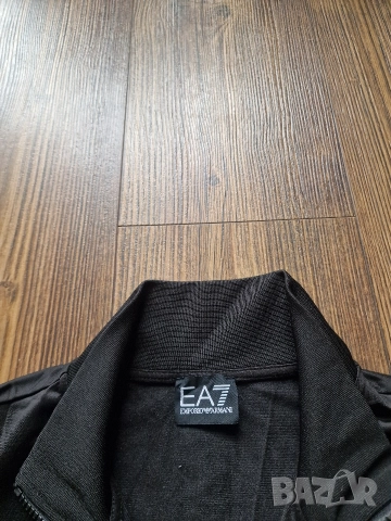 Страхотно мъжко яке горнище ARMANI EMPORIO размер S , снимка 5 - Спортни дрехи, екипи - 52886710