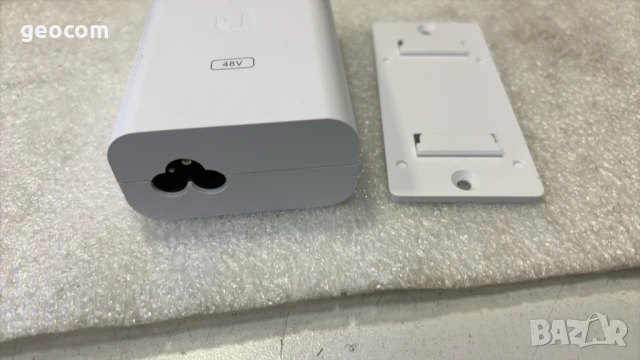 Ubiquiti Networks GP-H480-050G PoE адаптер 48V/24W, снимка 2 - Мрежови адаптери - 50888924