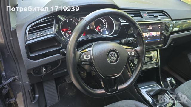 VW Touran 2.0TDI Highline 2020 година, снимка 16 - Автомобили и джипове - 43334964