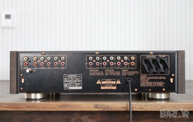 Pioneer C-90 Urushi Pre Amp, снимка 2 - Ресийвъри, усилватели, смесителни пултове - 53761287