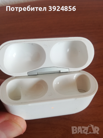 Apple Airpods Pro А2190 само зарядна кутия, снимка 4 - Безжични слушалки - 44996933