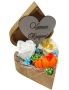 Дървена кутия сърце със сапунени цветя в оранжави, бяло и кремаво и гравирано пожелание, снимка 1 - Сувенири от дърво - 45667307