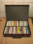 Стар Ретро Куфар за аудиокасети 32 броя , снимка 1