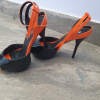 Обувки , снимка 11 - Дамски обувки на ток - 45047785