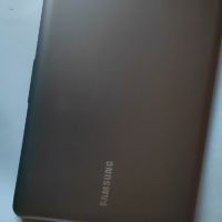 лаптоп Samsung series 5 np530u4c забележки по корпуса, снимка 2 - Лаптопи за дома - 45224954