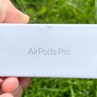 AirPods Pro 2 USB C, снимка 3 - Слушалки, hands-free - 44654169