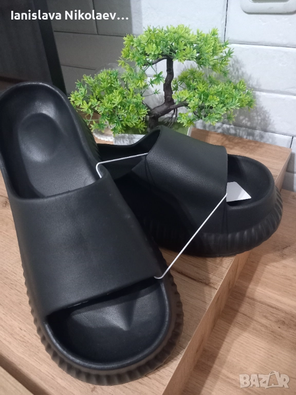 Нови чехли от полиуретан , снимка 1