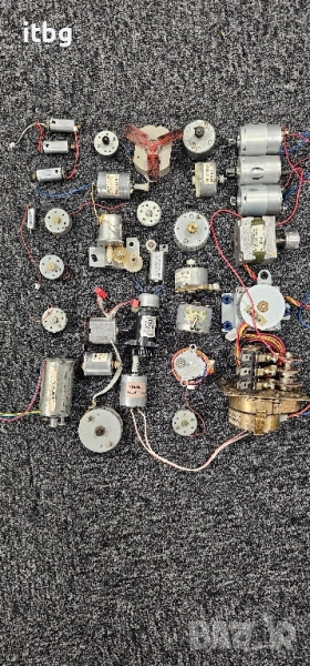 Продавам малки ел. двигатели , снимка 1
