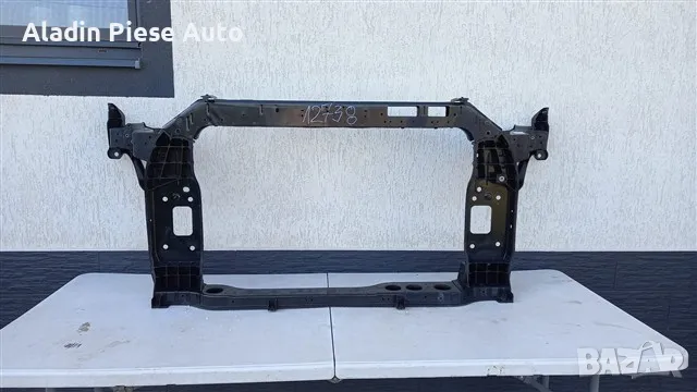 Дебелач за преден панел Kia Sportage година 2016 2017 2018 2019 2020 2021  , снимка 1