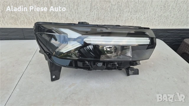 Десен фар Dacia Duster 3 Bigster код 260108410R , снимка 1