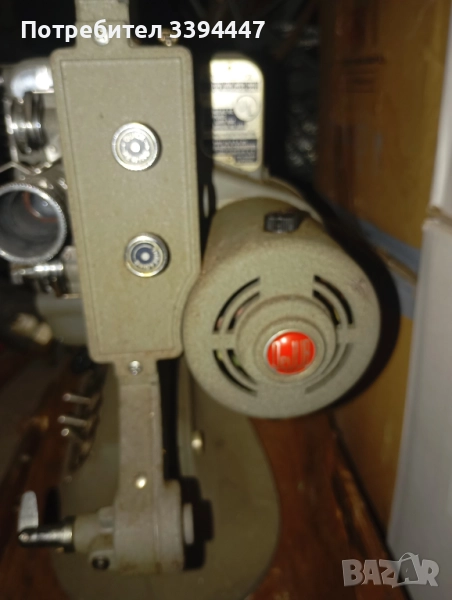 Проектор Емблематичен Винтидж Кинопроектор: ЛЭТИ П-8 , снимка 1