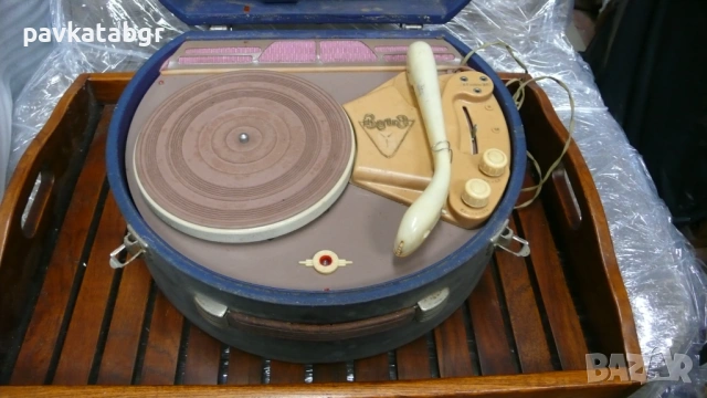 Грамофон Filips