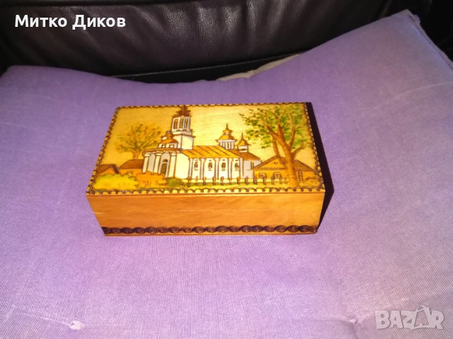 Дървена кутия ръчно рисувана винтидж СССР нова 140х85х43мм