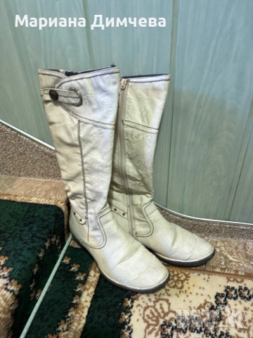 Елегантни дамски ботуши в бял цвят – №39
