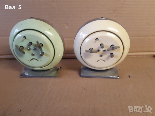 Стари будилници - ШАНХАЙСКИ ДИАМАНТ , Китай -2 броя. Работят, снимка 3 - Антикварни и старинни предмети - 53166613
