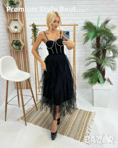 великолепна официална рокля с камъни и обемен тюл