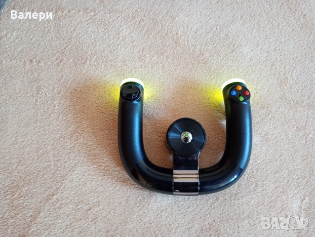 Безжичен джойстик (волан) за Xbox 360, снимка 2 - Xbox конзоли - 53040097